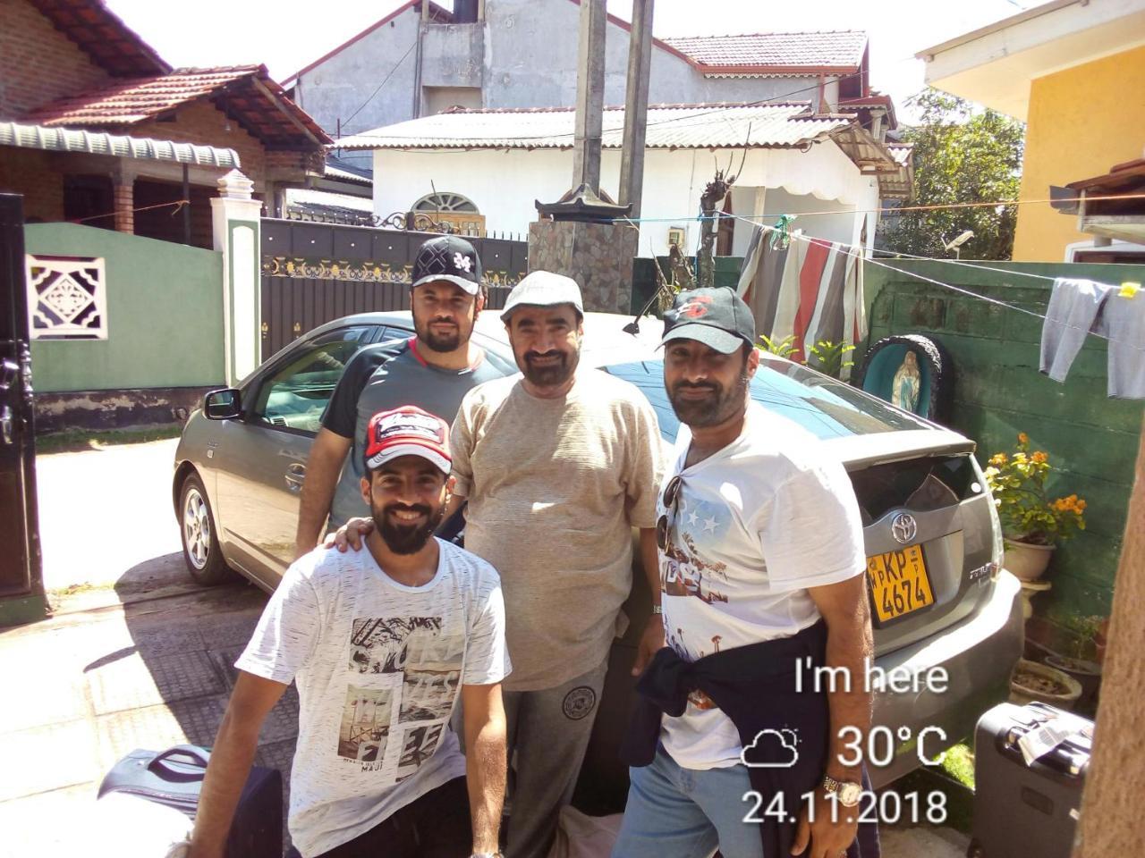 Randi Homestay In Negombo Ngoại thất bức ảnh